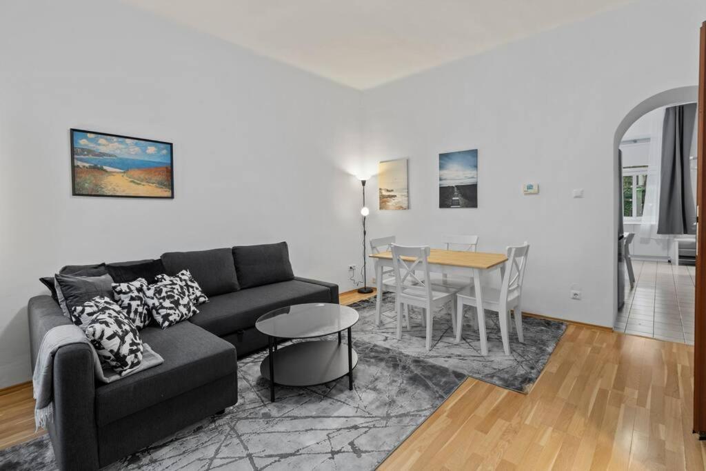 Modern Apartment Close To Center - 2Br Wien Eksteriør bilde